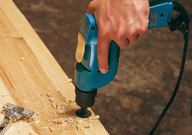 Дрель безударная сетевая MAKITA 6510 LVR односкоростная [6510LVR]