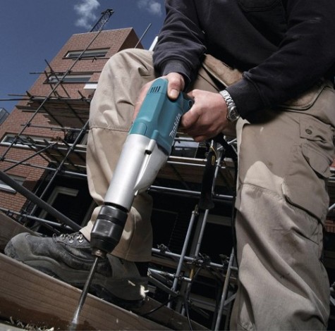 Дрель безударная сетевая MAKITA DP 4011 двухскоростная [DP4011]