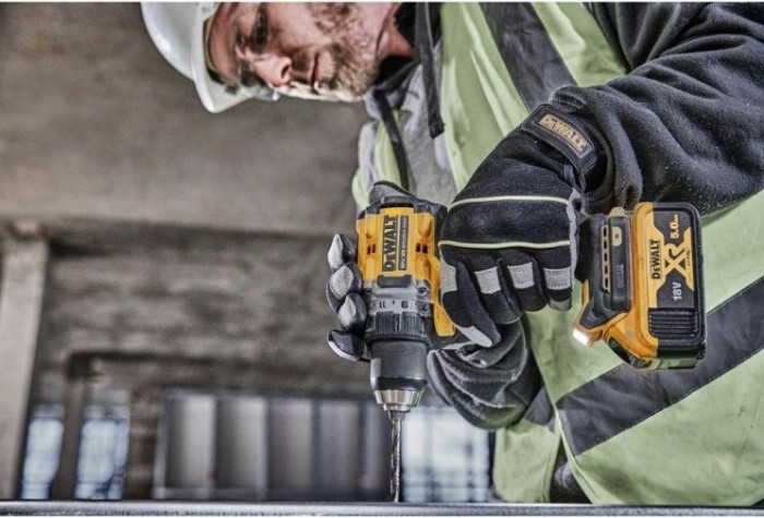 Дрель-шуруповерт аккумуляторная DeWALT DCD 800 NT без АКБ и ЗУ [DCD800NT-XJ]