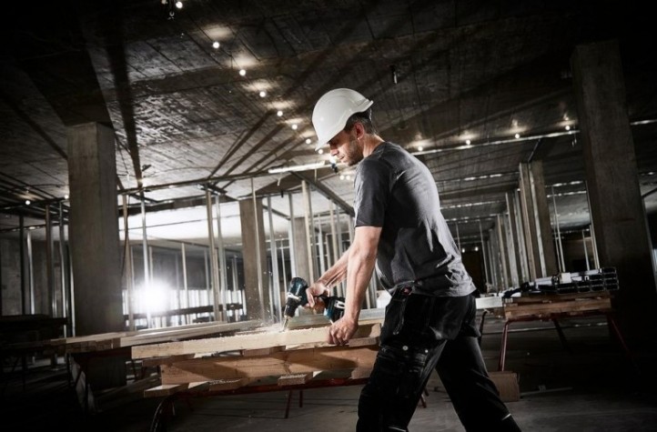 Дрель-шуруповерт аккумуляторная MAKITA DDF 484 RT [DDF484RT]