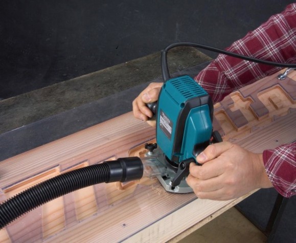 Фрезер сетевой MAKITA RP 0900 K [RP0900K]