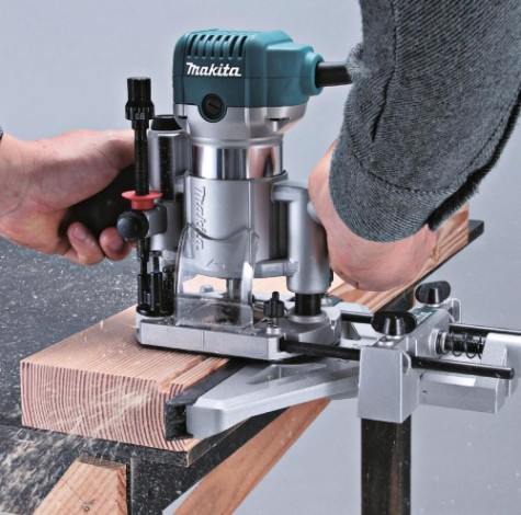Фрезер сетевой MAKITA RT 0700 C [RT0700C]