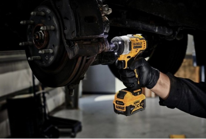 Гайковерт аккумуляторный DeWALT DCF 901 P1 ударный [DCF901P1-QW]
