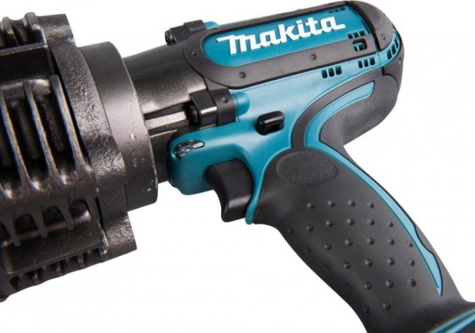 Ножницы аккумуляторные MAKITA DSC 191 Z без АКБ и ЗУ [DSC191Z]