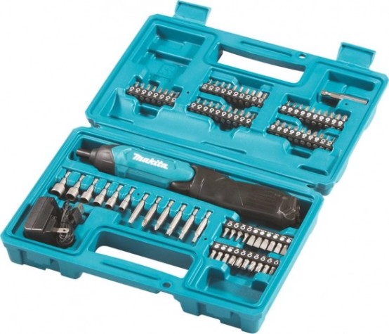 Отвертка аккумуляторная MAKITA DF 001 DW [DF001DW]