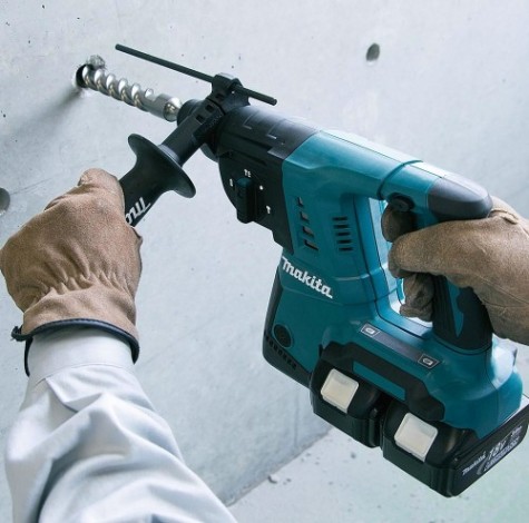 Перфоратор аккумуляторный MAKITA DHR263RF4
