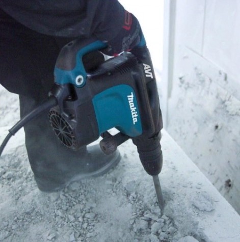 Перфоратор MAKITA HR4511C