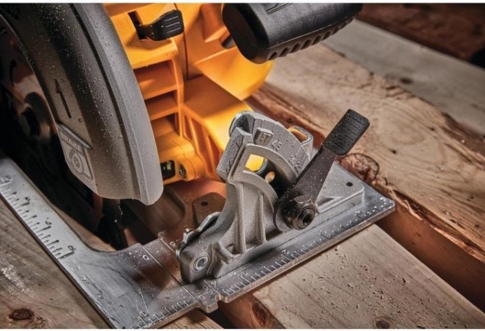 Пила циркулярная аккумуляторная DeWALT DCS 573 NT FLEXVOLT, бесщеточная, без АКБ и З/У [DCS573NT-XJ]