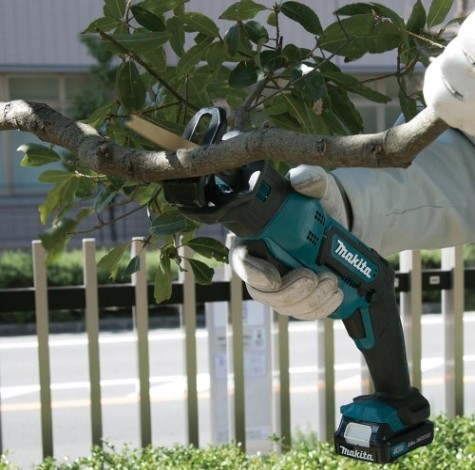 Пила сабельная аккумуляторная MAKITA JR 105 DZ без АКБ и З/У [JR105DZ]