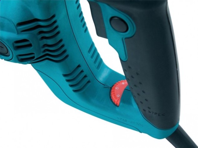 Пила сабельная сетевая MAKITA JR 3070 СT [JR3070CT]