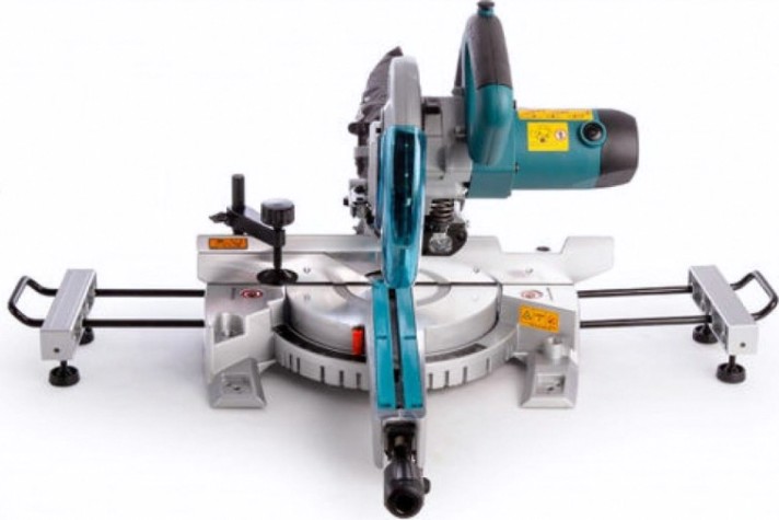 Пила торцовочная сетевая MAKITA LS 0815 FLN [LS0815FLN]