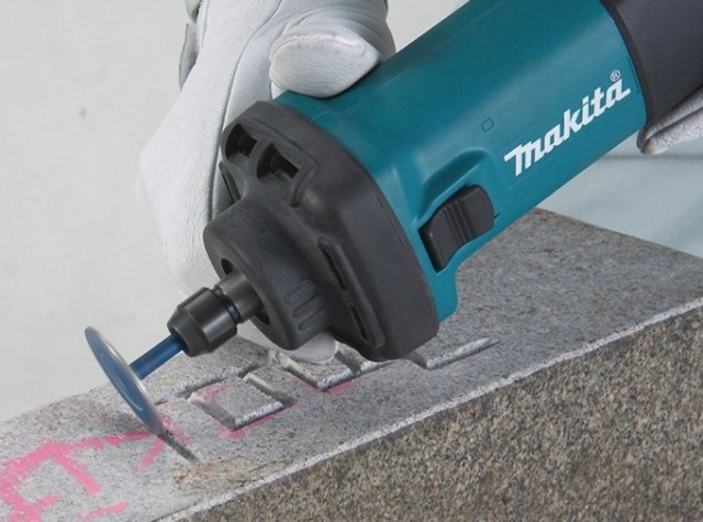 Шлифовальная машина прямая MAKITA GD 0602 [GD0602]