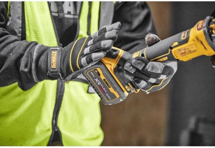 Угловая шлифмашина аккумуляторная DeWALT DCG 409 NT бесщеточная, без АКБ и З/У [DCG409NT-XJ]