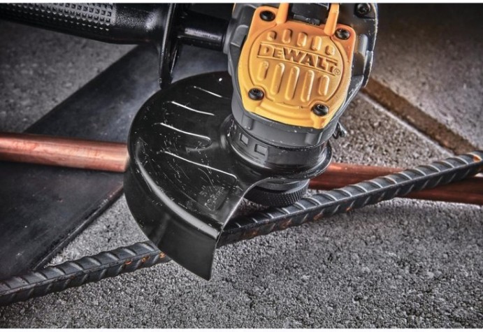 Угловая шлифмашина аккумуляторная DeWALT DCG 409 NT бесщеточная, без АКБ и З/У [DCG409NT-XJ]
